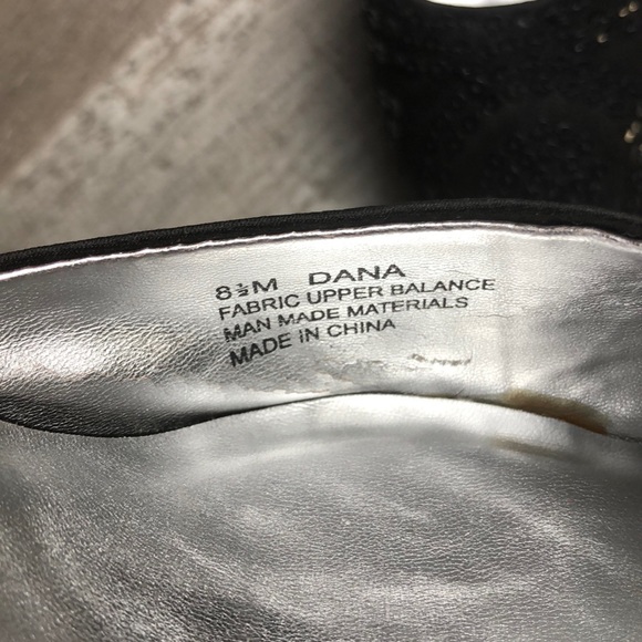 Black pointed toe, open back heels - Picture 7 of 7